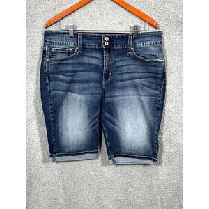 Denizen from Levi's Skinny Shorts Women 18 Cotton Blend Stretch Modern Casual